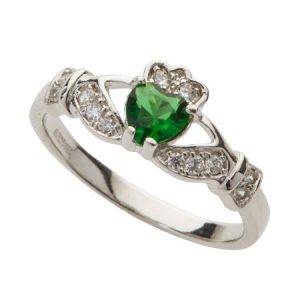 anello claddagh