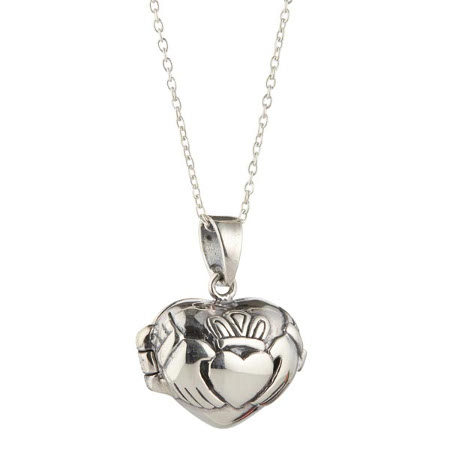 claddagh pendant